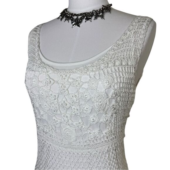 Y2K V Cristina White Boho Crochet Sheer Tank Size Medium - Picture 1 of 8